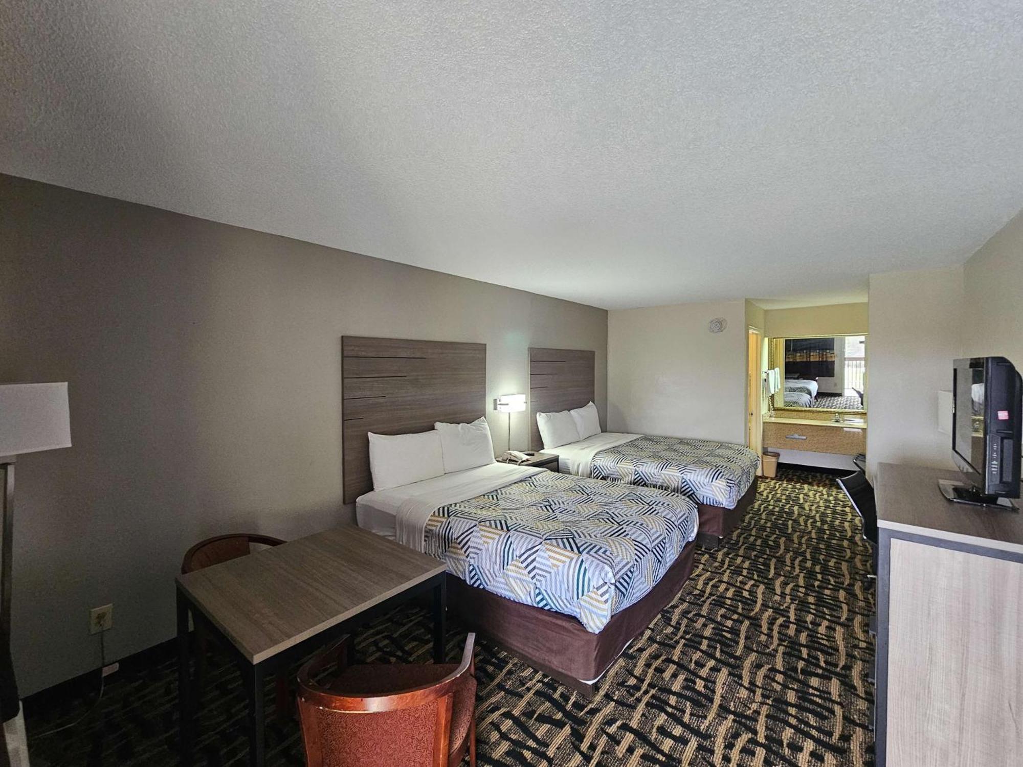 Hotel 6 Ms Southwest